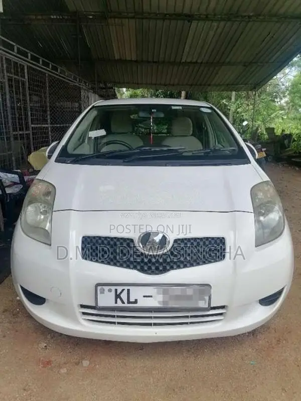 Toyota Vitz 2007 Car (Used)