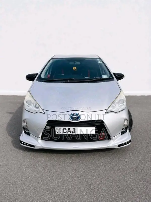 Toyota Aqua 2012 Car (Used)