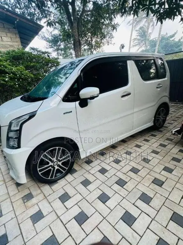 Suzuki Wagon R Stingray 2017 Car (Used)