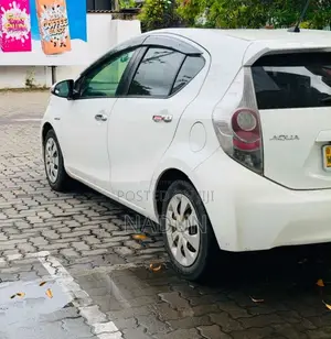 Toyota Aqua 2014 Car (Used)