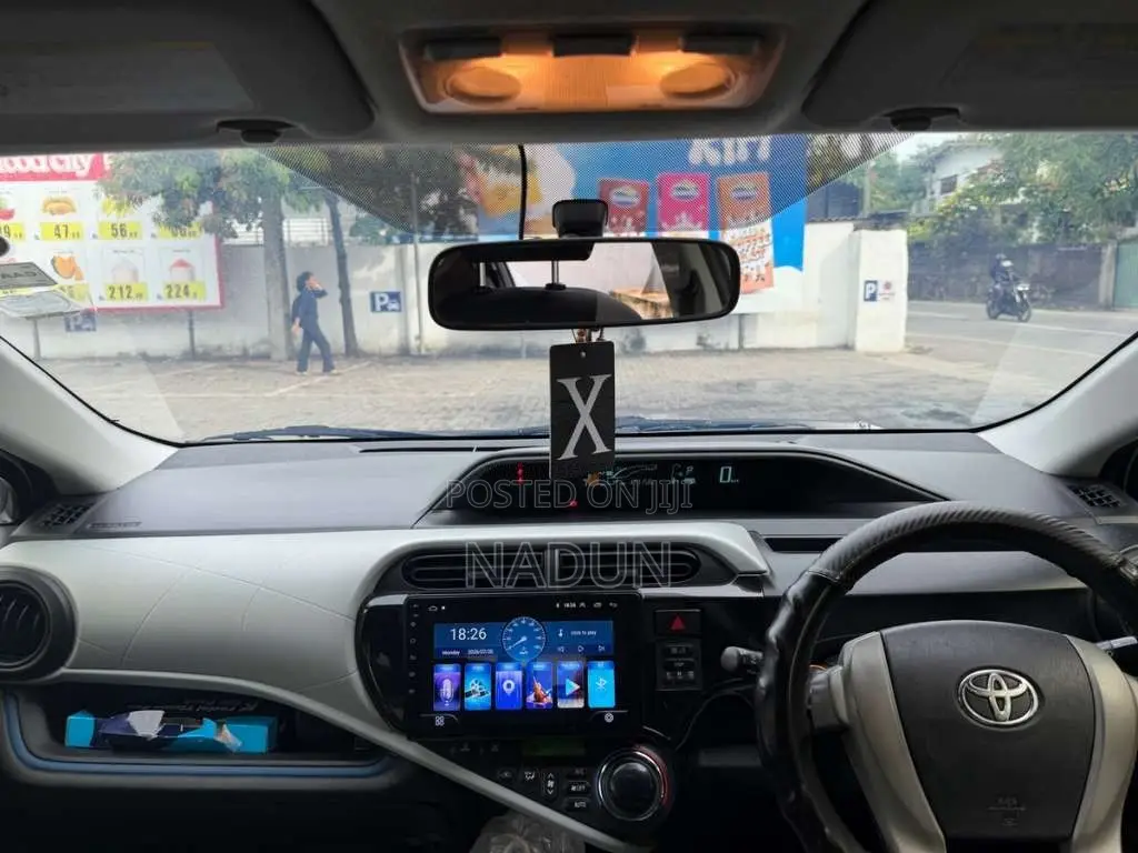 Toyota Aqua 2014 Car (Used)