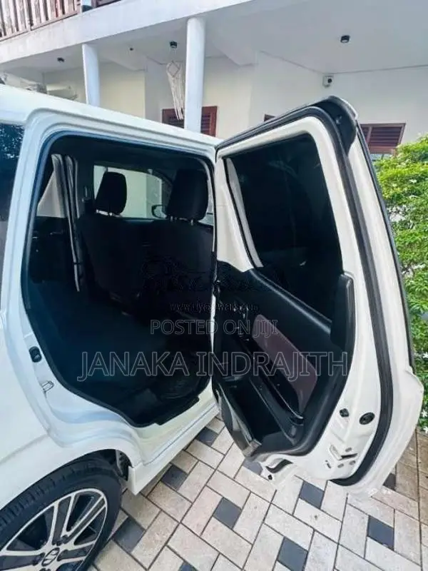 Suzuki Wagon R Stingray 2017 Car (Used)