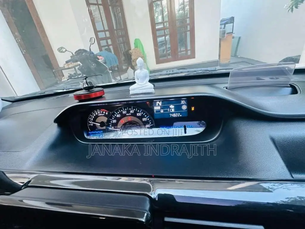 Suzuki Wagon R Stingray 2017 Car (Used)
