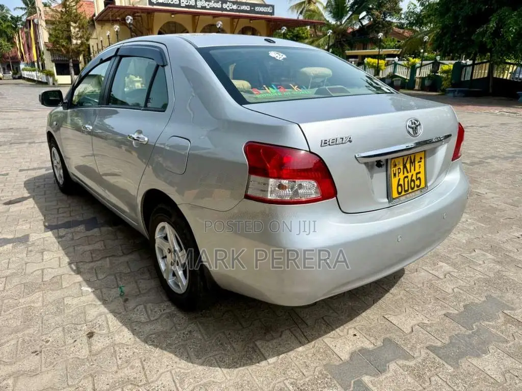 Toyota Belta 2007 Car (Used)