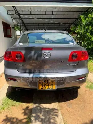 Mazda Axela 2004 Car (Used)