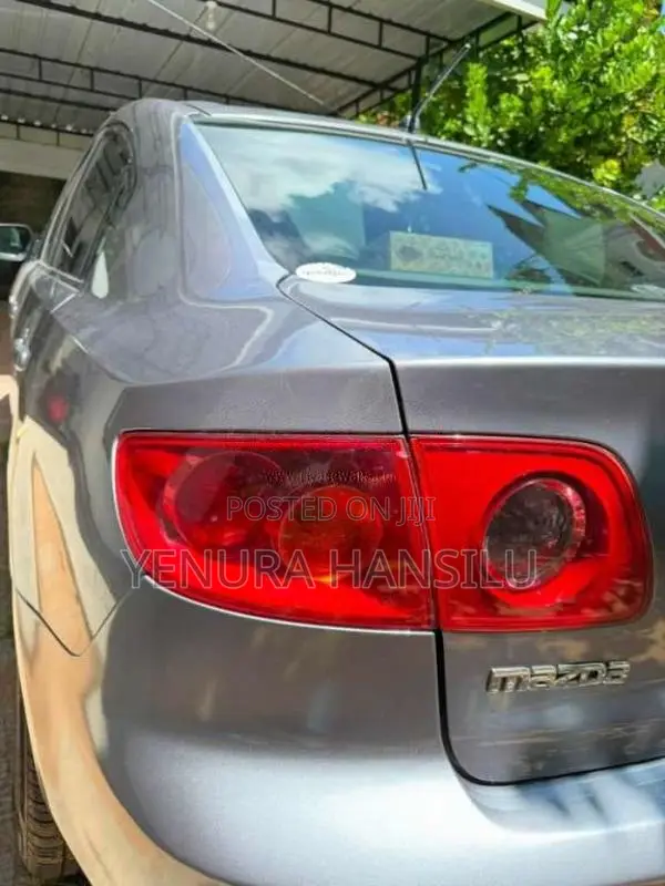Mazda Axela 2004 Car (Used)
