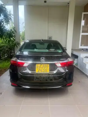 Honda Grace 2014 Car (Used)