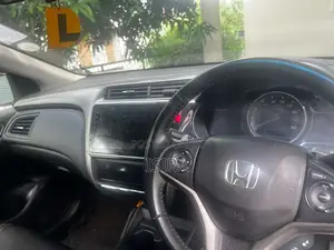 Honda Grace 2014 Car (Used)