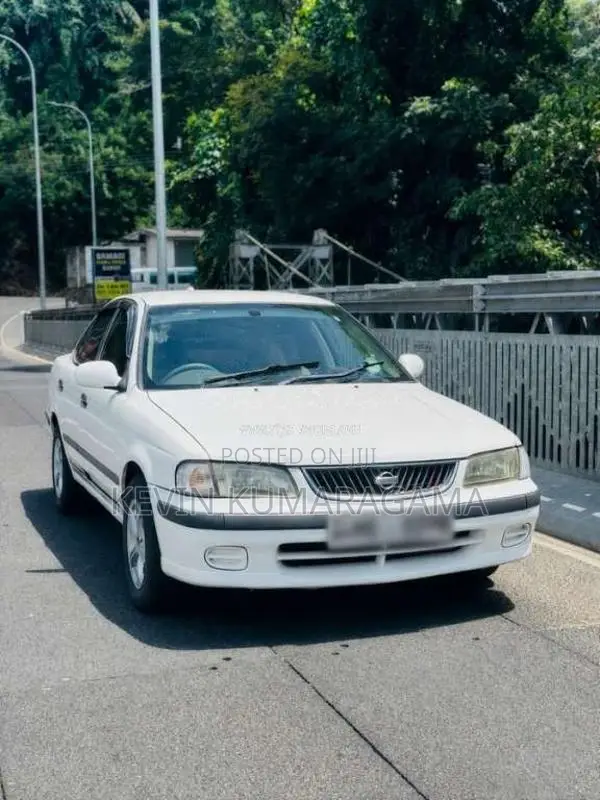 Nissan FB15 2000 Car (Used)