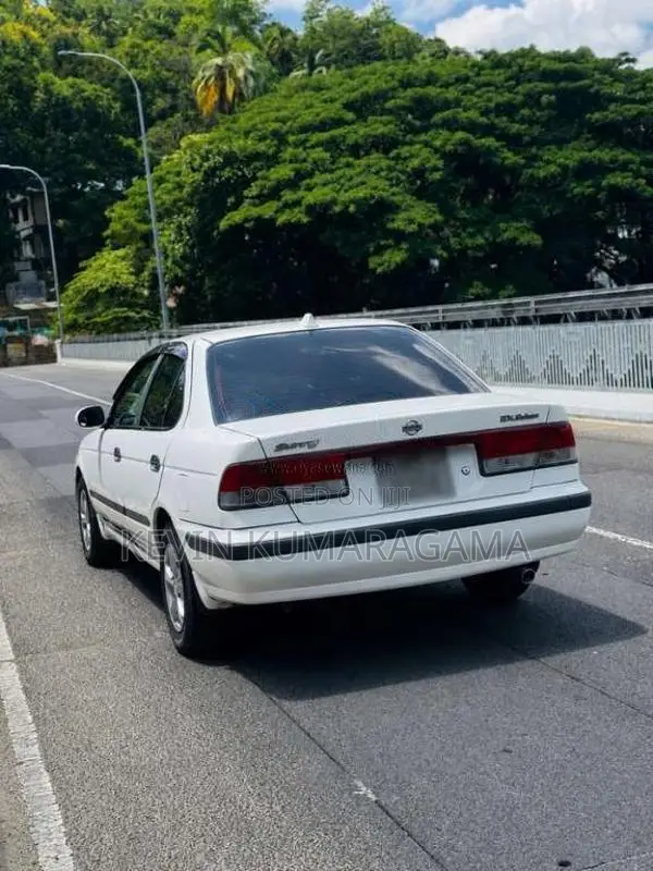 Nissan FB15 2000 Car (Used)