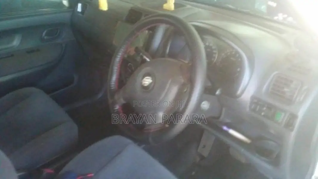 Suzuki Swift 2004 Car (Used)