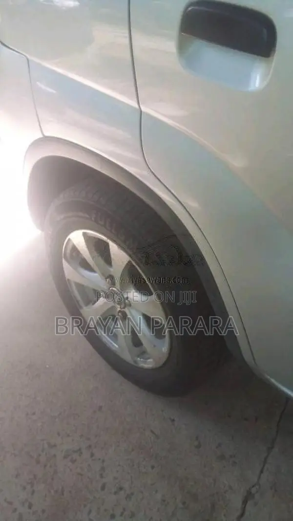 Suzuki Swift 2004 Car (Used)