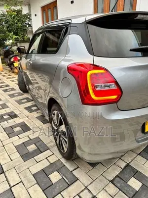 Suzuki Swift 2017 Car (Used)