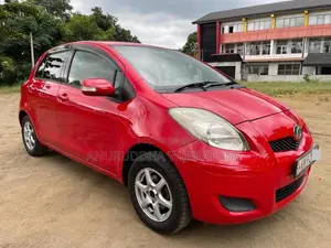 Toyota Vitz 2008 Car (Used)