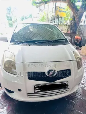Toyota Vitz 2010 Car (Used)