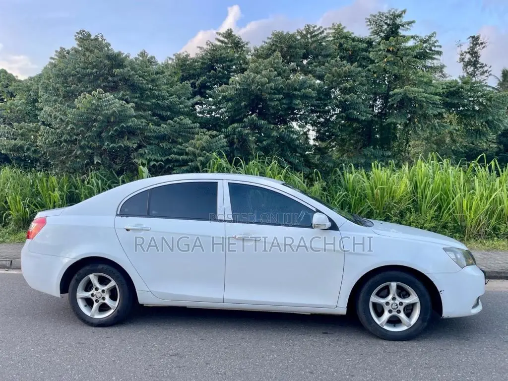 Micro Emgrand 7 2016 Car (Used)