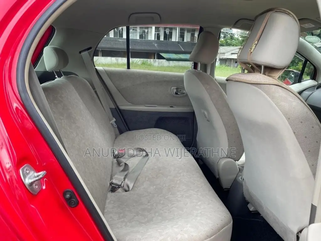 Toyota Vitz 2008 Car (Used)