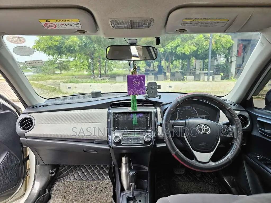 Toyota Axio 2014 Car (Used)
