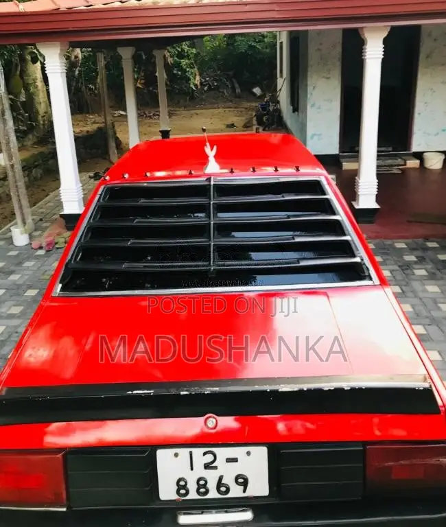 Mitsubishi Lancer Box 1980 Car (Used)