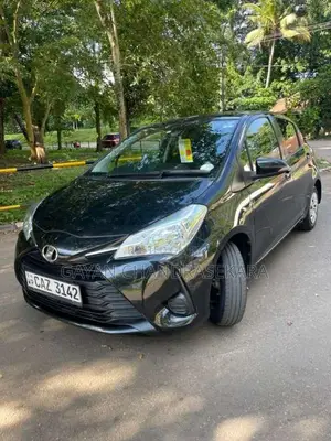 Toyota Vitz 2018 Car (Used)