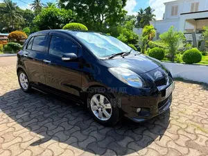 Toyota Vitz 2007 Car (Used)