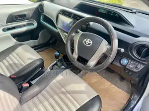 Toyota Aqua 2013 Car (Used)
