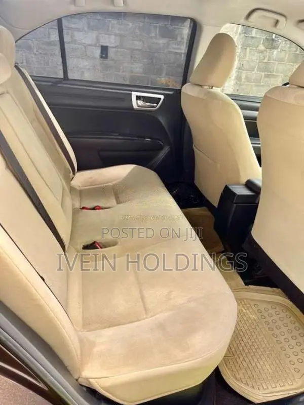 Toyota Axio 2016 Car (Used)