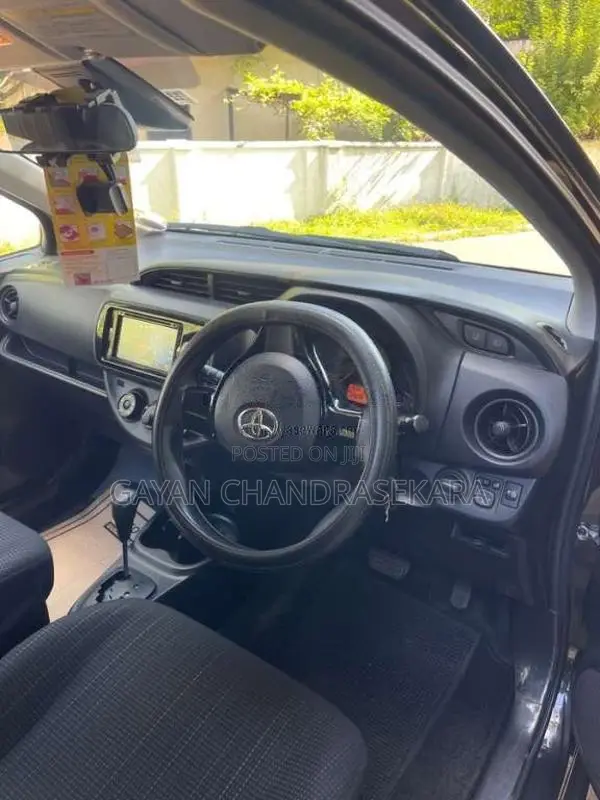 Toyota Vitz 2018 Car (Used)