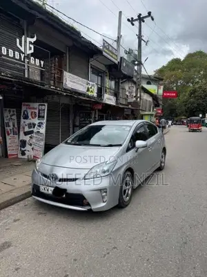 Toyota Prius 2011 Car (Used)