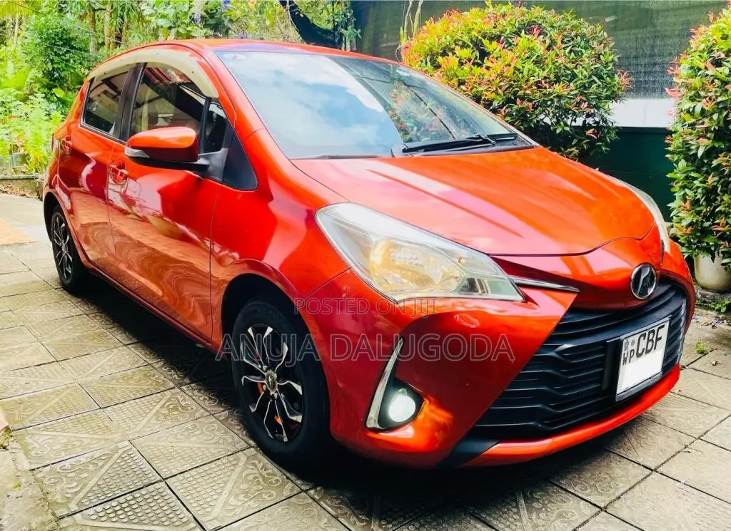 Toyota Vitz Safety 2017 Car (Used)