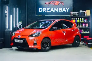 Toyota Aqua 2012 Car (Used)
