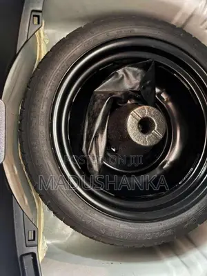 Toyota Vitz 2019 Car (Used)