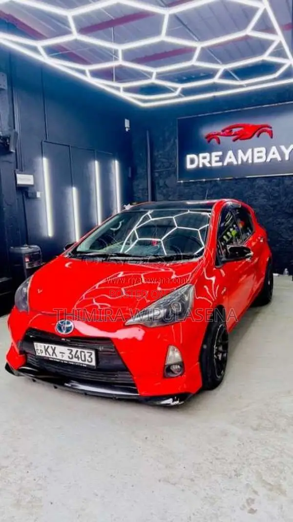 Toyota Aqua 2012 Car (Used)