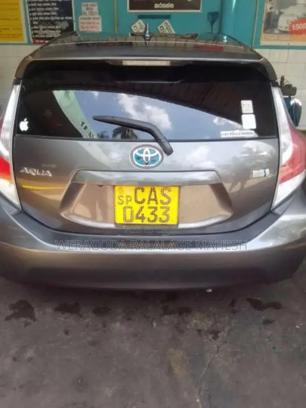 Toyota Aqua 2015 Car (Used)