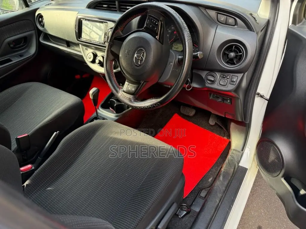 Toyota Vitz 2018 Car (Used)