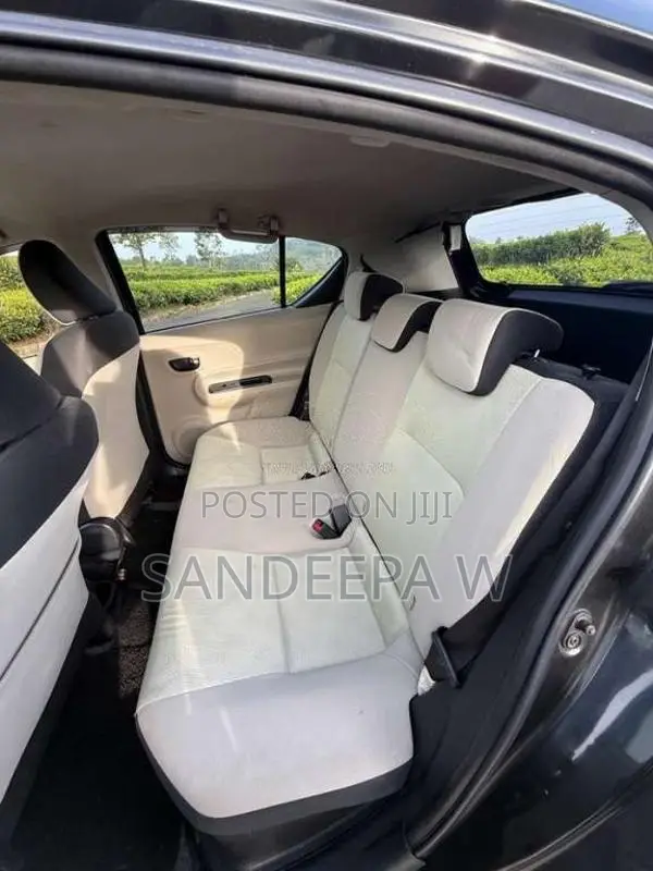 Toyota Aqua 2013 Car (Used)