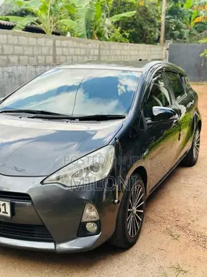 Toyota Aqua G Grade 2012 Car (Used)