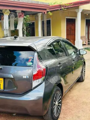 Toyota Aqua G Grade 2012 Car (Used)