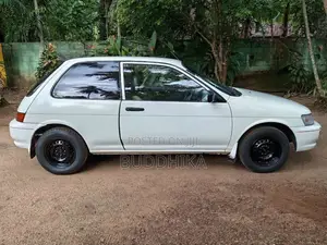 Toyota Corsa NL40 WINDY 1992 Car (Used)