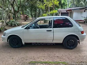 Toyota Corsa NL40 WINDY 1992 Car (Used)