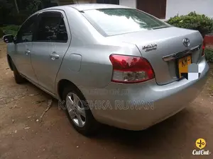 Toyota Belta 2009 Car (Used)