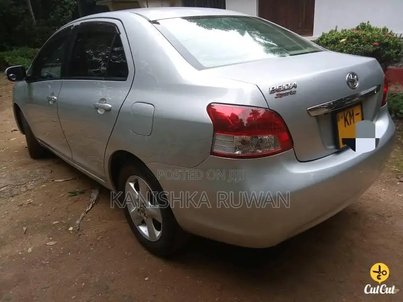 Toyota Belta 2009 Car (Used)