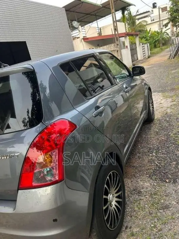 Suzuki Swift 2009 Car (Used)