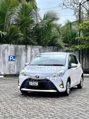 Toyota Vitz 2018 Car (Used)