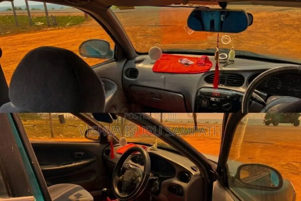 Hyundai Elantra 2000 Car (Used)