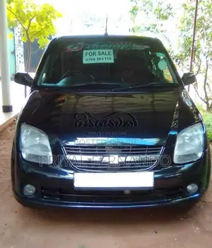 Chevrolet Cruze 2004 Car (Used)