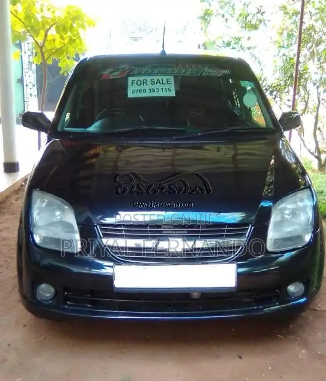 Chevrolet Cruze 2004 Car (Used)
