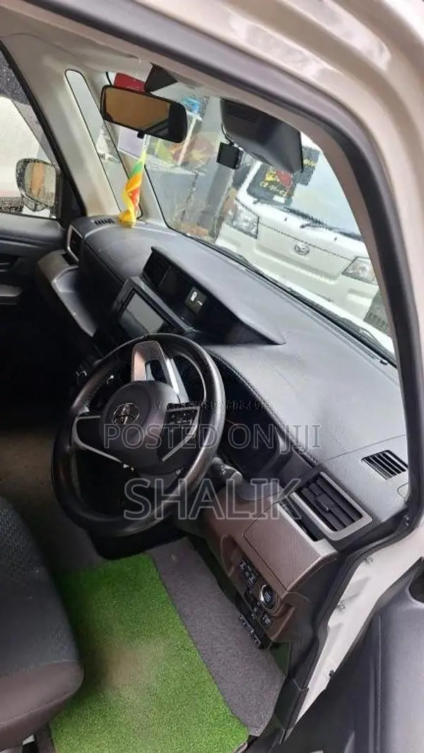 Toyota Roomy G 2023 Car (Used)