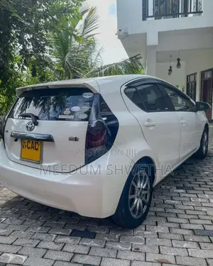 Toyota Aqua 2012 Car (Used)