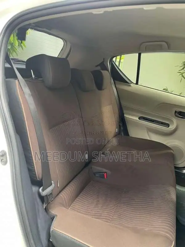 Toyota Aqua 2012 Car (Used)